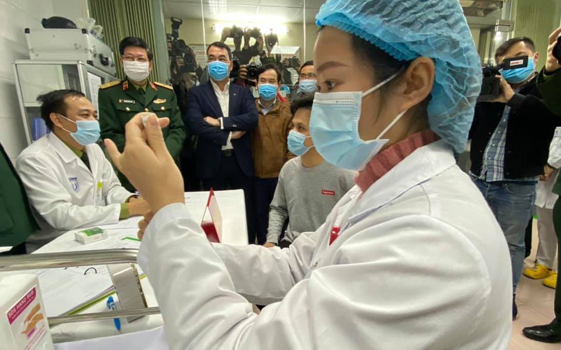 Sức khỏe 3 người tiêm thử nghiệm vaccine Covid-19 của Việt Nam hiện ra sao?