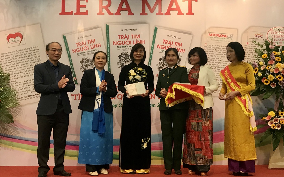 Bảo tàng Phụ nữ Việt Nam tiếp nhận kỷ vật “Tình yêu trong chiến tranh”