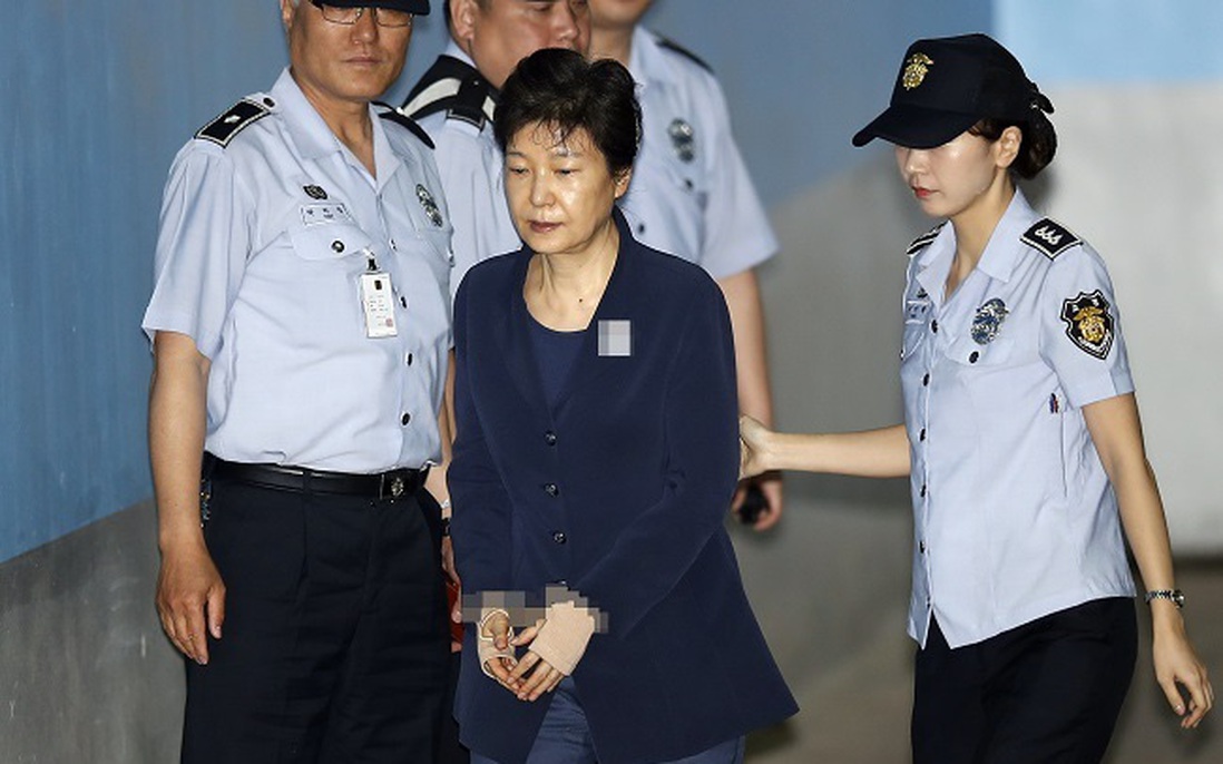 Cựu Tổng thống Hàn Quốc Park Geun-hye đối mặt 35 năm tù vì cáo buộc tham nhũng