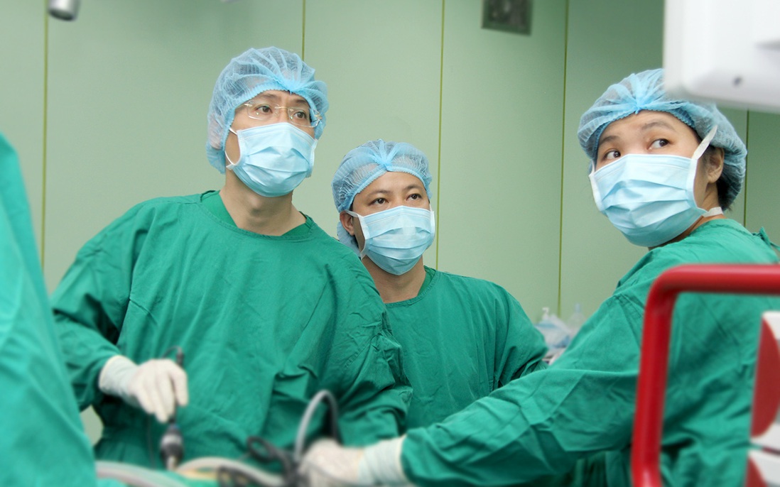 Đặt stent trong lòng stent cứu bệnh nhân ung thư thoát khỏi "cửa tử"