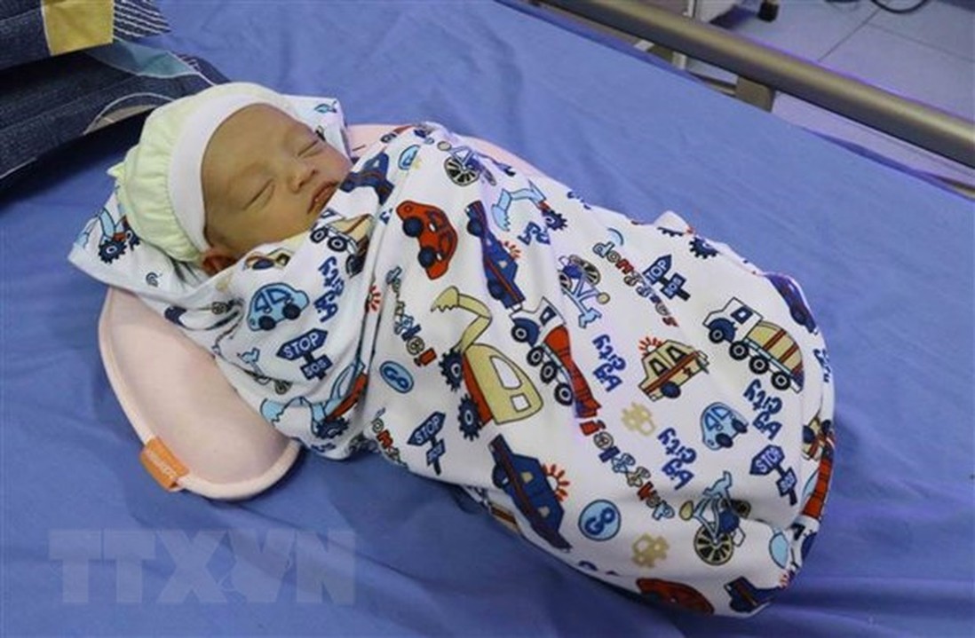 Hưng Yên lần đầu tiên có em bé chào đời bằng thụ tinh trong ống nghiệm