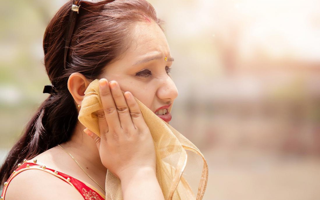 Tại sao trời oi khó chịu hơn cả trời nóng: Nguy cơ sức khỏe và cách đối phó với thời tiết oi nóng