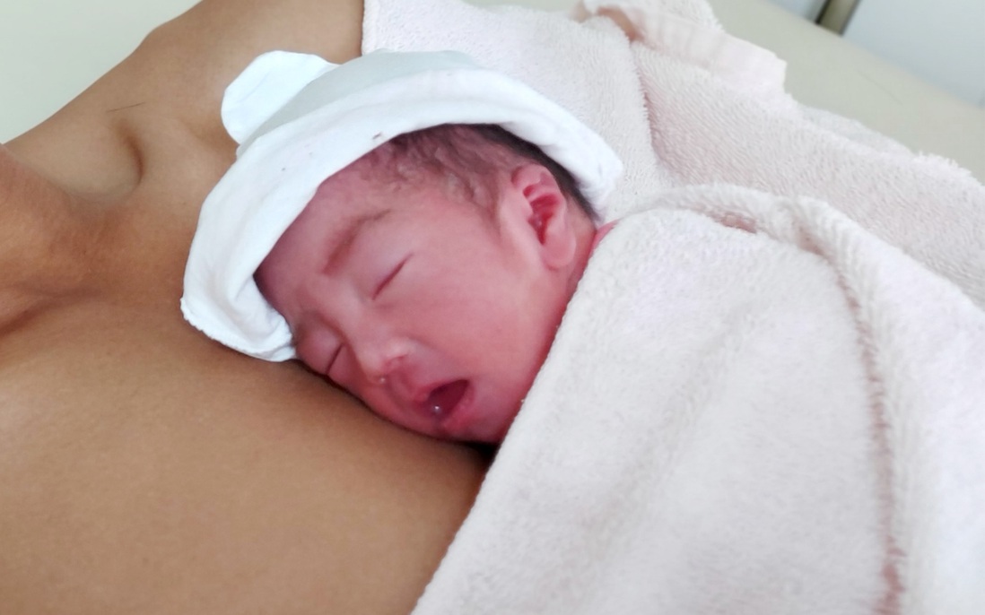 Bình Thuận: Cứu sống thai nhi 32 tuần từ người mẹ mang khối u 5,5 kg