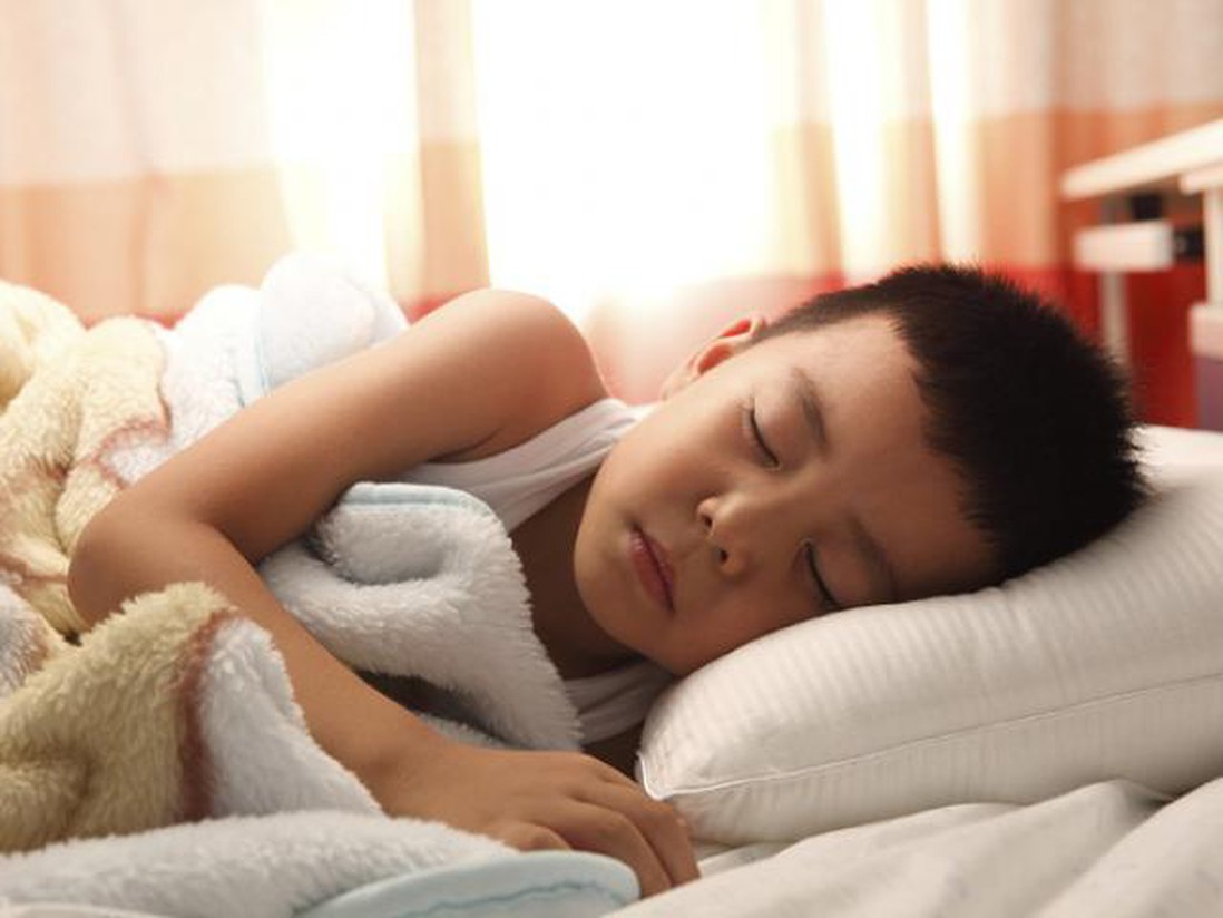 Sự khác biệt lớn giữa trẻ ngủ và không ngủ trưa cha mẹ cần biết