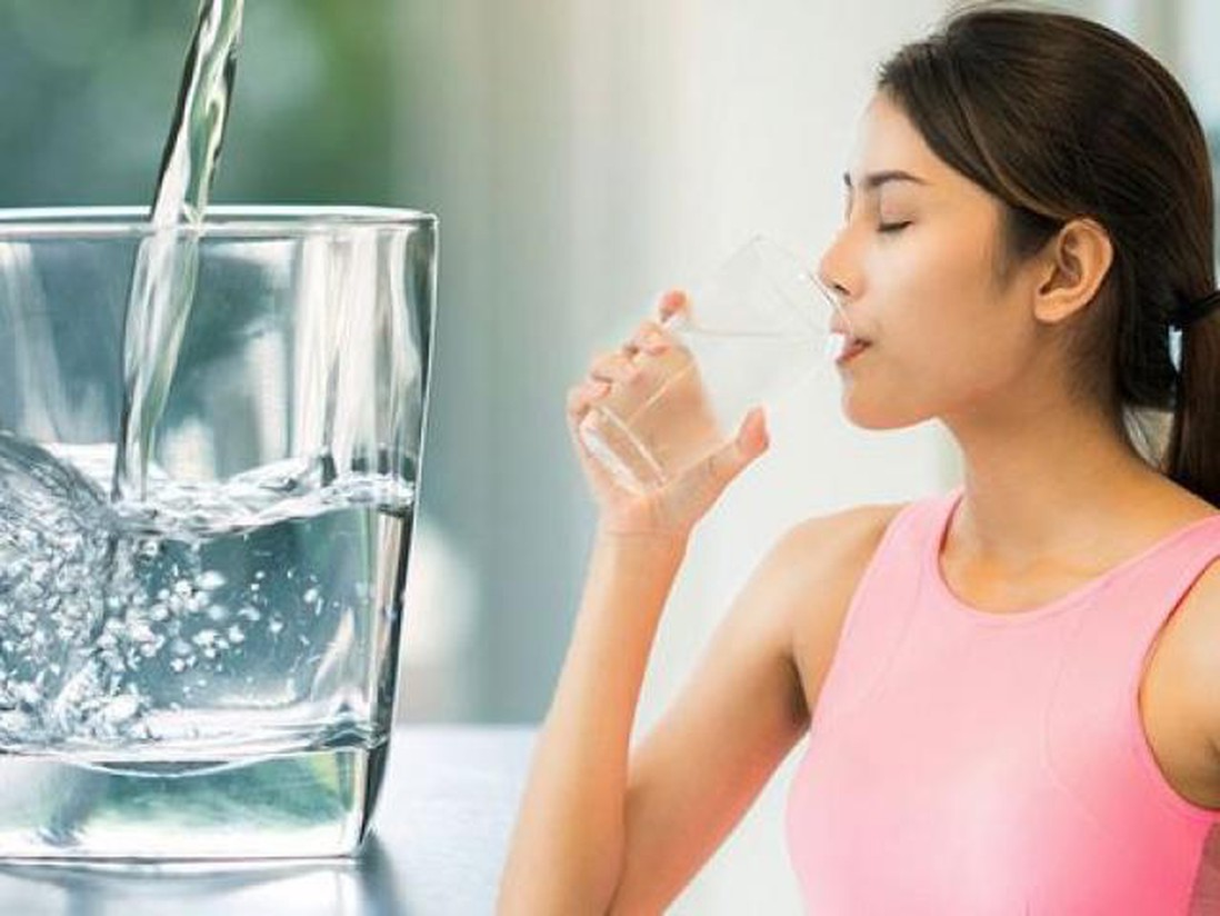 7 loại nước uống ngay khi vừa ngủ dậy còn hại hơn uống thuốc độc, dừng ngay kẻo muộn