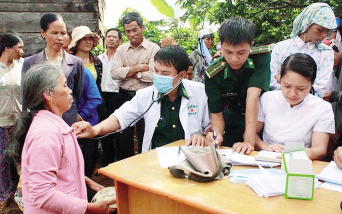 Nguyên Thứ trưởng Bộ Y tế được bầu làm Chủ tịch Hội Quân dân y Việt Nam