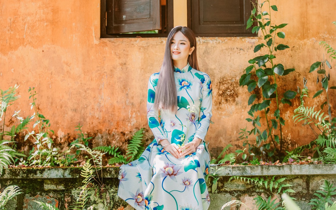 Người đẹp "mất tích" khỏi showbiz 6 năm bất ngờ trở lại với áo dài Thủy Nguyễn