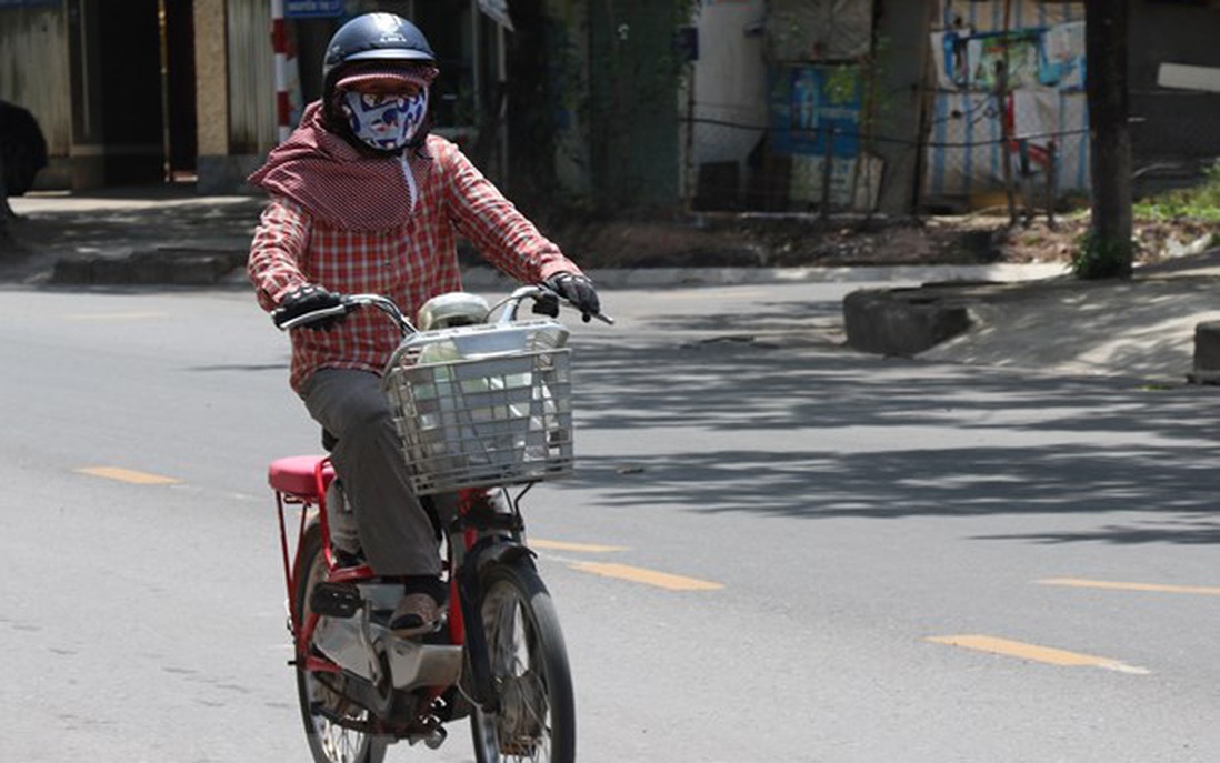 Áo chống nắng cuốn vào bánh xe, nữ sinh 15 tuổi bị gãy xương gò má, xây xát vùng mặt