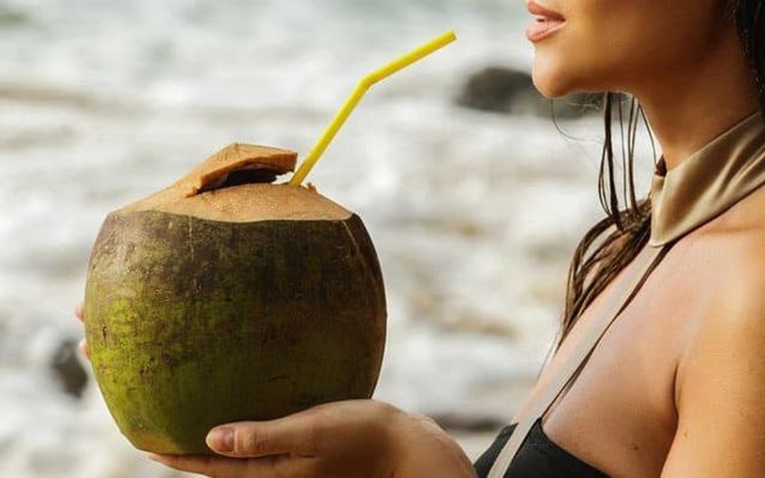 Uống nước dừa có tác dụng gì? 
