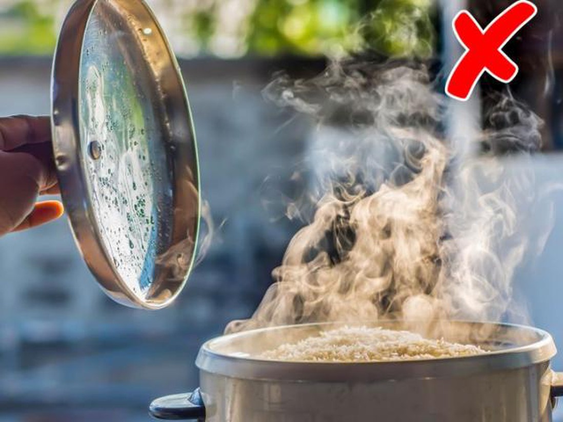 10 lỗi khi nấu ăn có thể làm hỏng cả mâm cơm nhà bạn