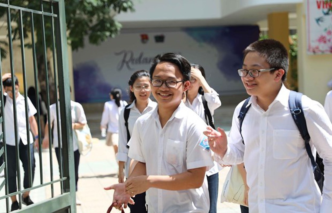 Hà Nội công bố điểm chuẩn vào lớp 10 chuyên năm học 2020-2021