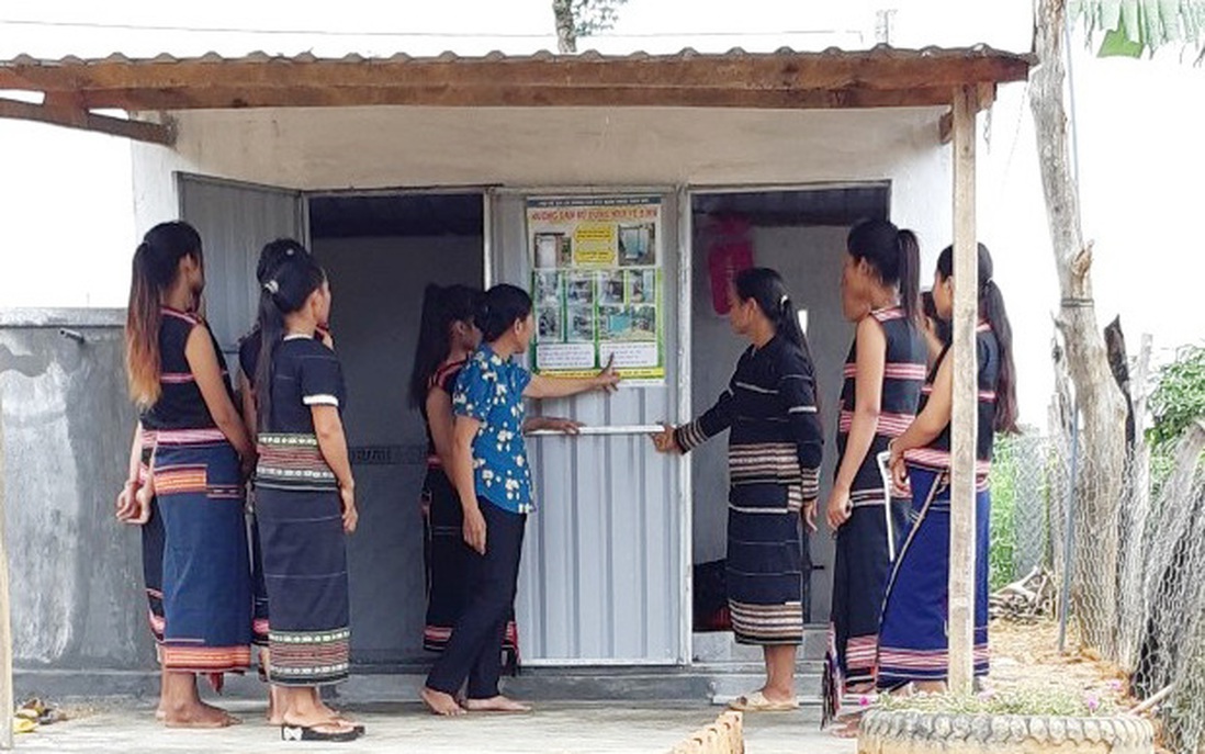 Phụ nữ Gia Lai chung tay xây mới và đưa vào sử dụng trên 1.770 nhà tiêu hợp vệ sinh
