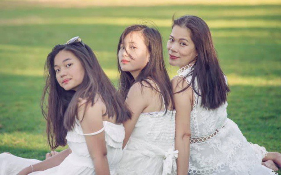 2 con gái sống xa Mỹ Lệ từ năm 14 tuổi: Giỏi 6 thứ tiếng