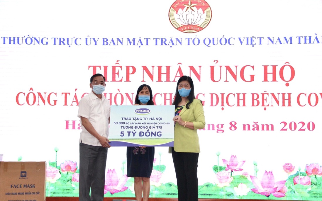 Vinamilk ủng hộ 8 tỷ đồng cho Hà Nội và các tỉnh miền Trung chống dịch Covid-19