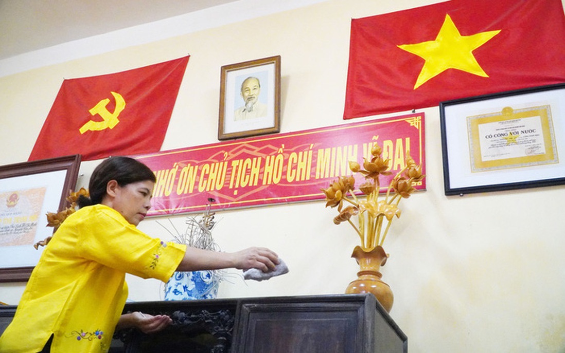 Người phụ nữ hơn 20 năm thầm lặng gìn giữ nơi ở đầu tiên của Bác Hồ tại Hà Nội