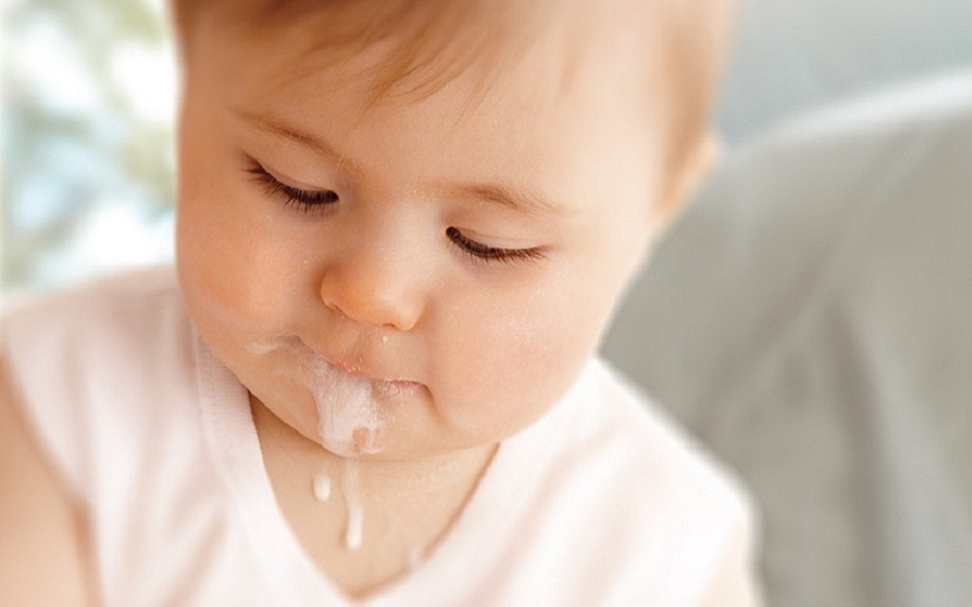 Cách trị ọc sữa hiệu quả ở trẻ sơ sinh 