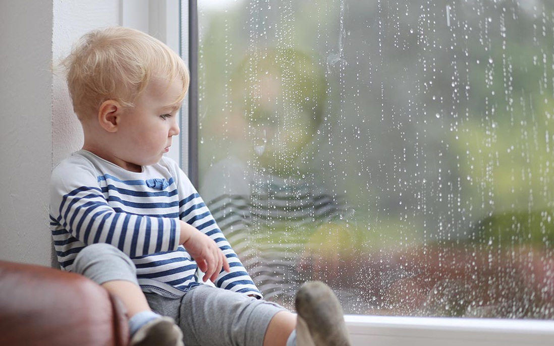 5 điều cần nhớ khi chăm sóc trẻ trong mùa mưa