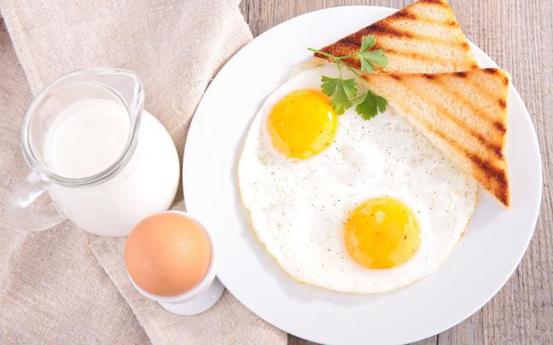 Những loại thực phẩm không nên ăn với trứng