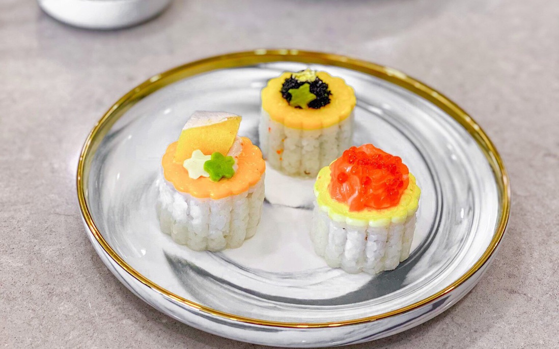 Bánh Trung Thu sushi tiền triệu/hộp gây "sốt" thị trường