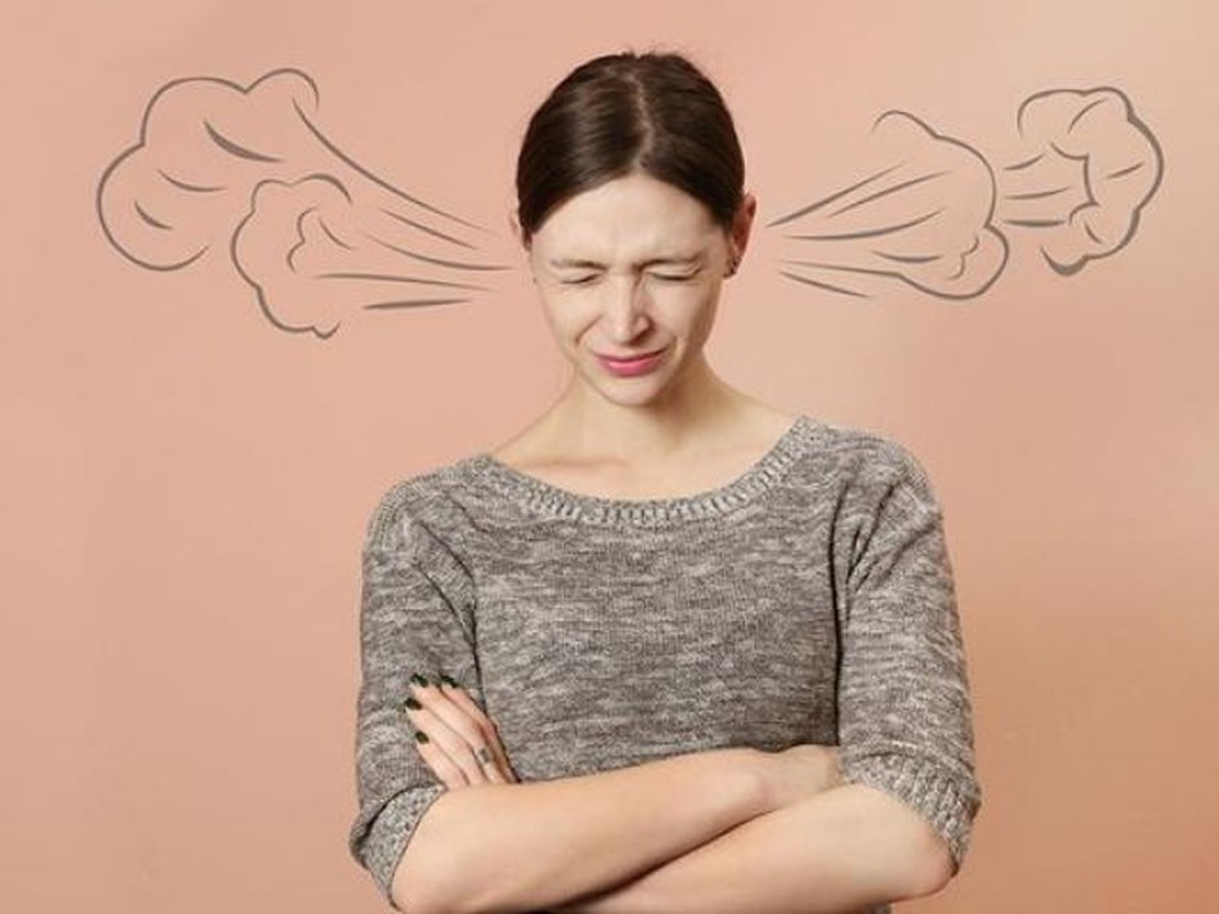6 biểu hiện xấu xí xuất hiện trên cơ thể phụ nữ chứng tỏ bị rối loạn nội tiết