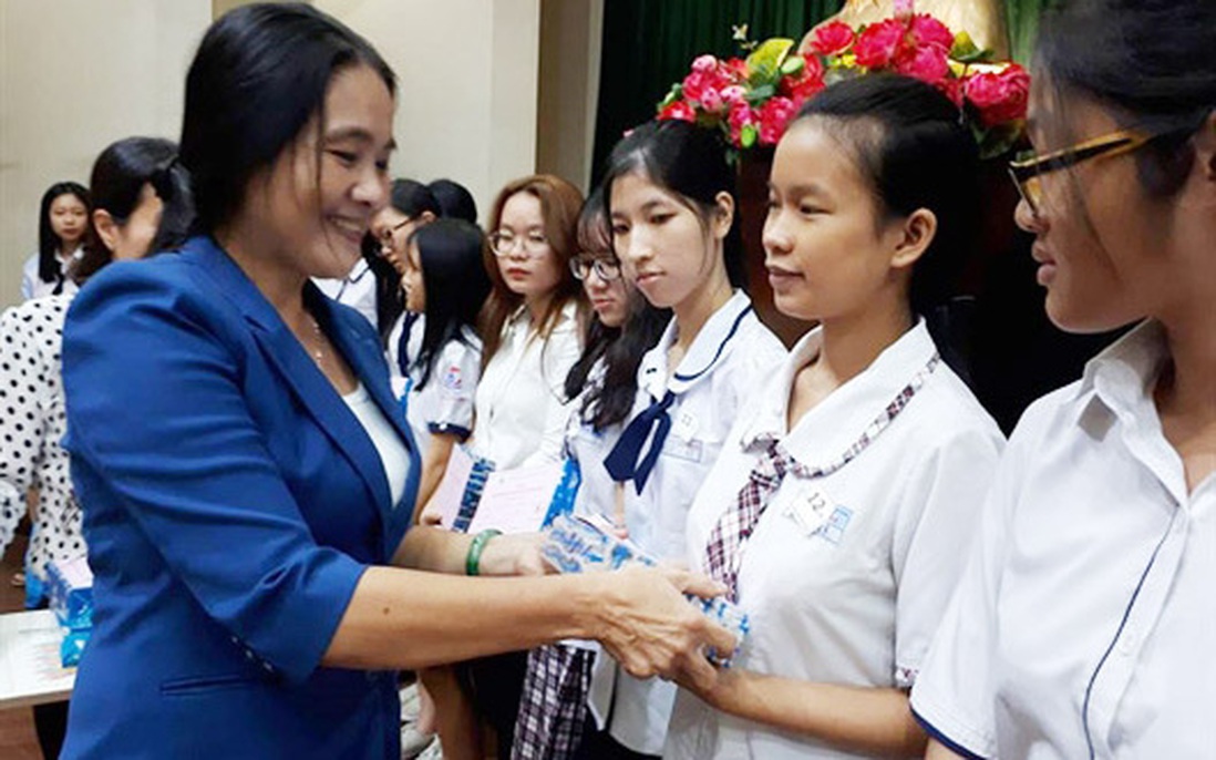 Hơn 1.200 học sinh từng nhận học bổng Nguyễn Thị Minh Khai trở thành doanh nhân