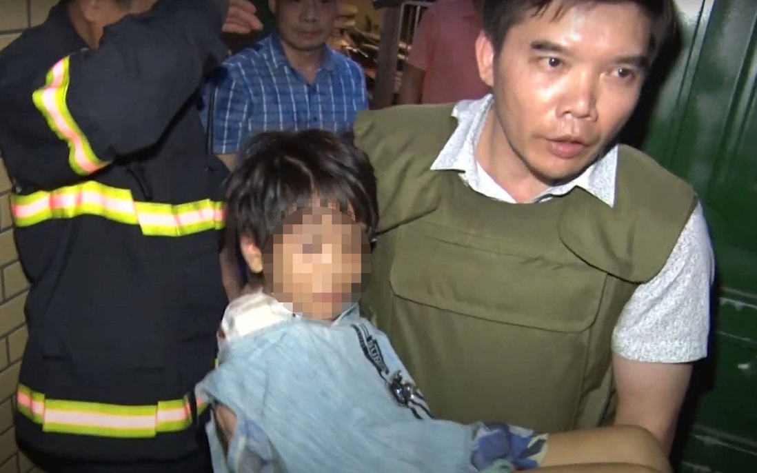 Bắc Ninh: Giải cứu bé gái 6 tuổi bị bố đẻ bạo hành dã man, thu giữ 1 khẩu súng đã lên nòng