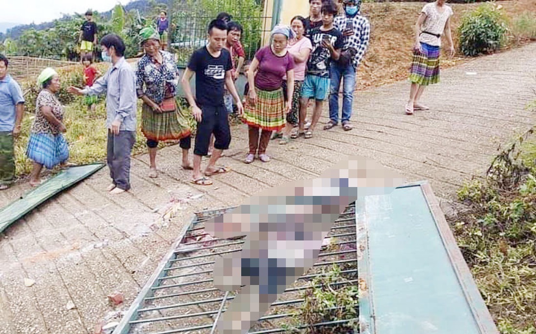 Lào Cai: Sập cổng trường mầm non, 3 cháu bé tử vong