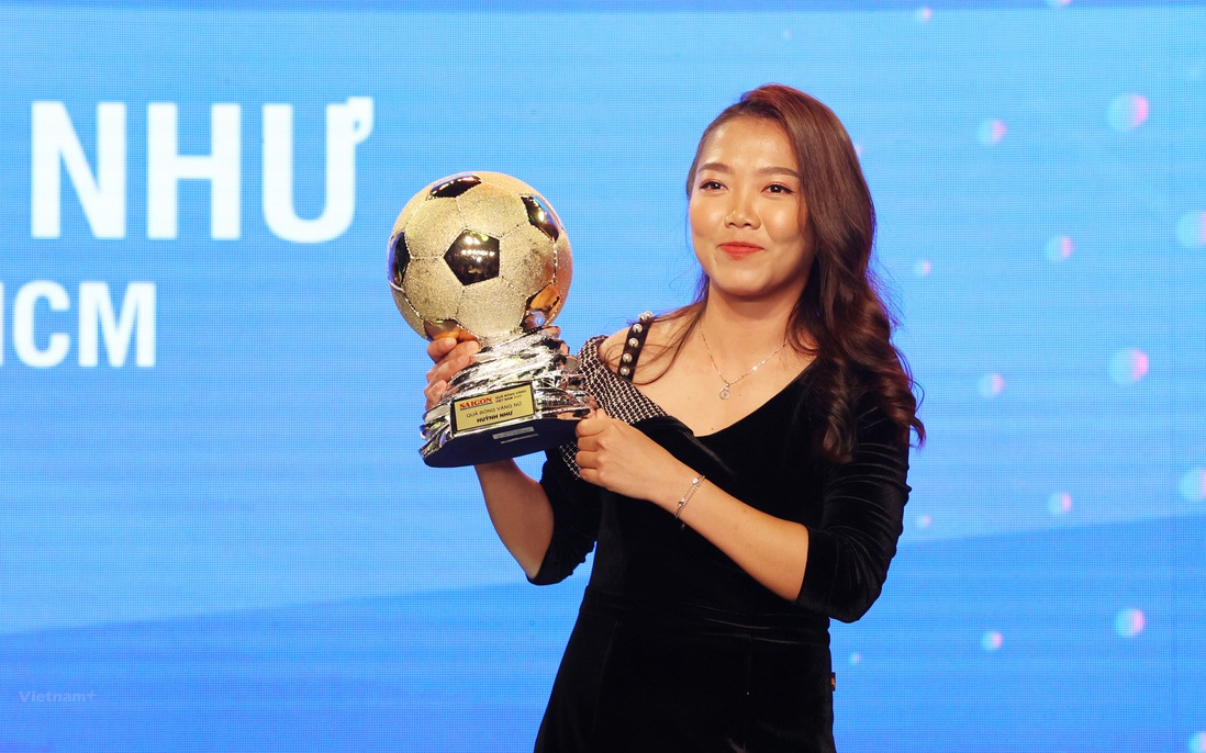 Huỳnh Như lần thứ 3 đoạt giải Quả bóng Vàng nữ Việt Nam