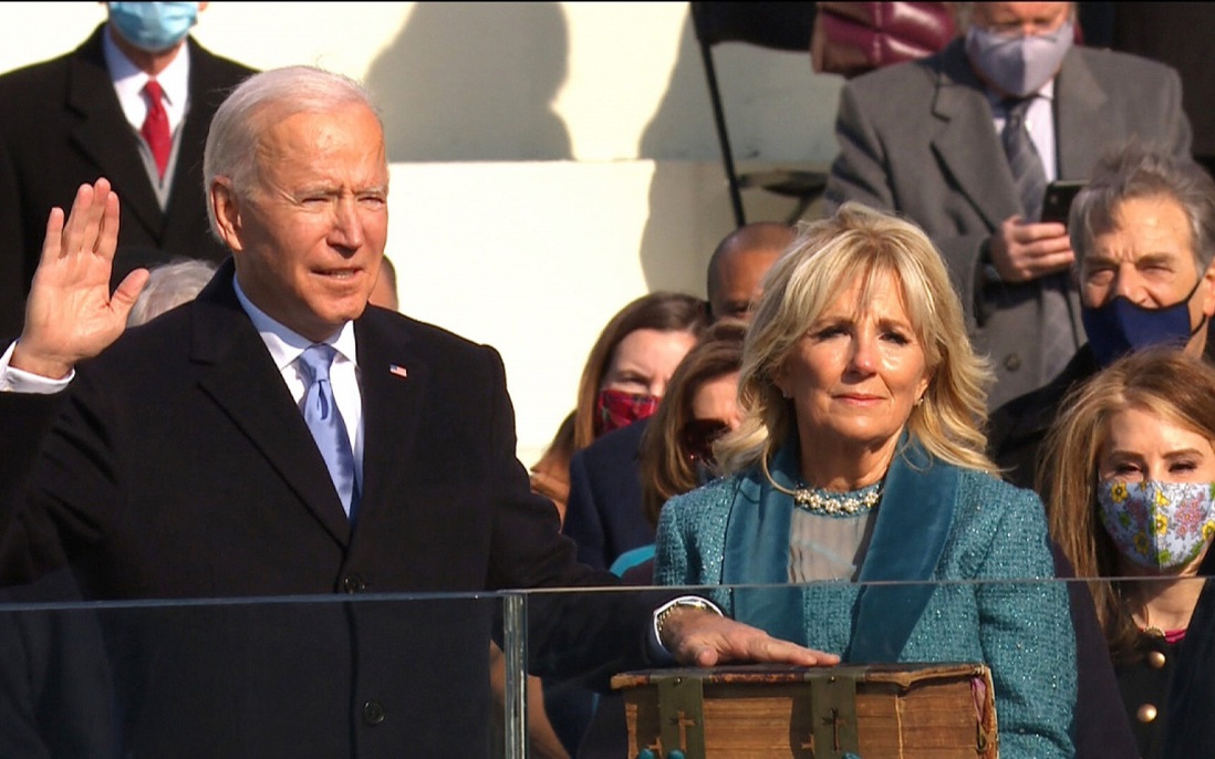 Ông Joe Biden nhấn mạnh sự đoàn kết trong bài phát biểu đầu tiên trên cương vị Tổng thống Mỹ