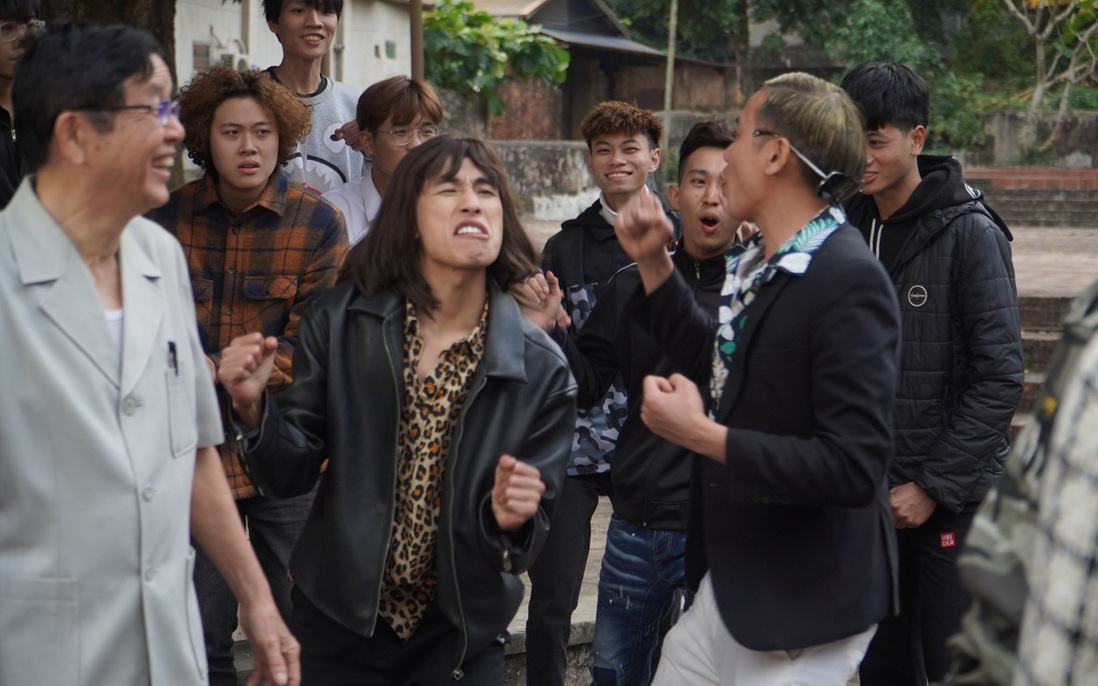 Ra mắt phim hài Tết “Hiệp sĩ làng”