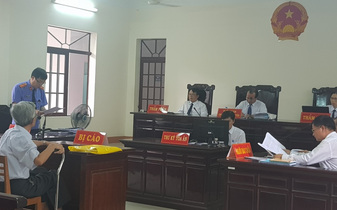 Bị cáo Nguyễn Khắc Thủy trong vụ án dâm ô với trẻ em  đã chết