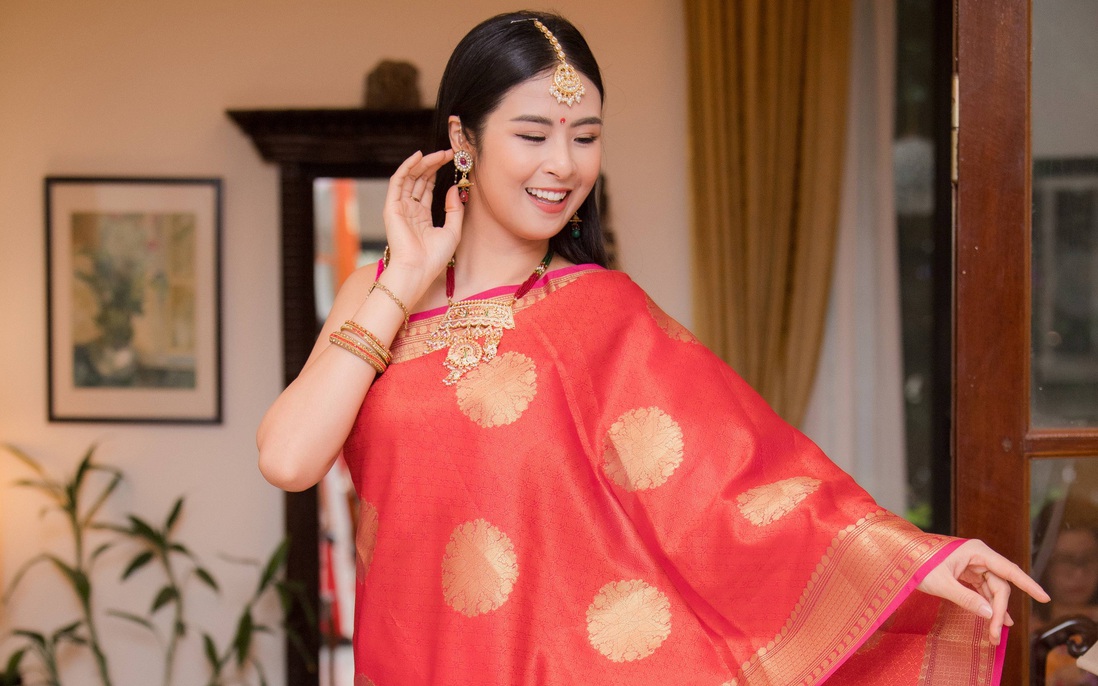 Hoa hậu Ngọc Hân lần đầu diện trang phục truyền thống Ấn Độ