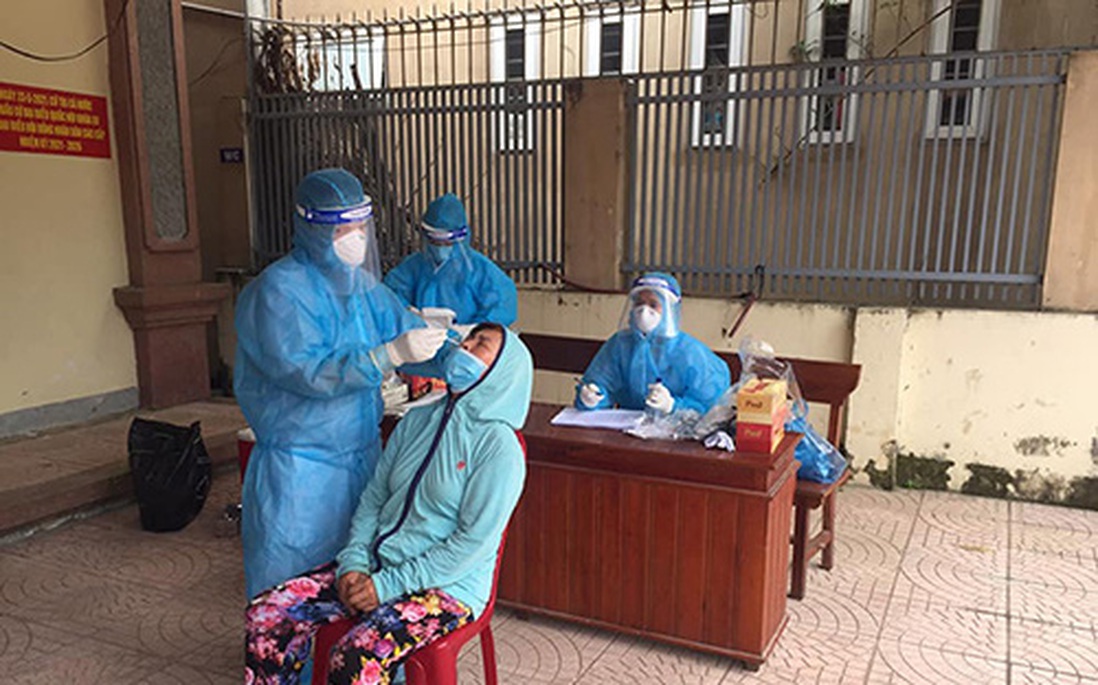 Hơn 100 trường hợp là học sinh, giáo viên liên quan đến 5 ca nhiễm Covid -19 cộng đồng ở Nghệ An