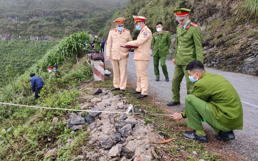 Làm rõ nguyên nhân vụ ô tô lao xuống vực ở đèo Mã Pì Lèng khiến 3 người chết 