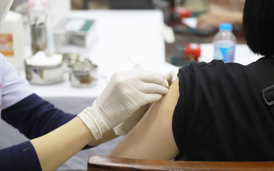 Làm rõ nguyên nhân nữ sinh lớp 9 tử vong sau khi tiêm vaccine ngừa Covid-19 ở Hà Nội