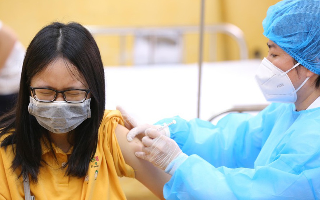Hà Nội: Hơn 8.000 học sinh khối 7, 8 ở quận Ba Đình sẽ tiêm vaccine ngừa Covid-19 từ ngày 1/12