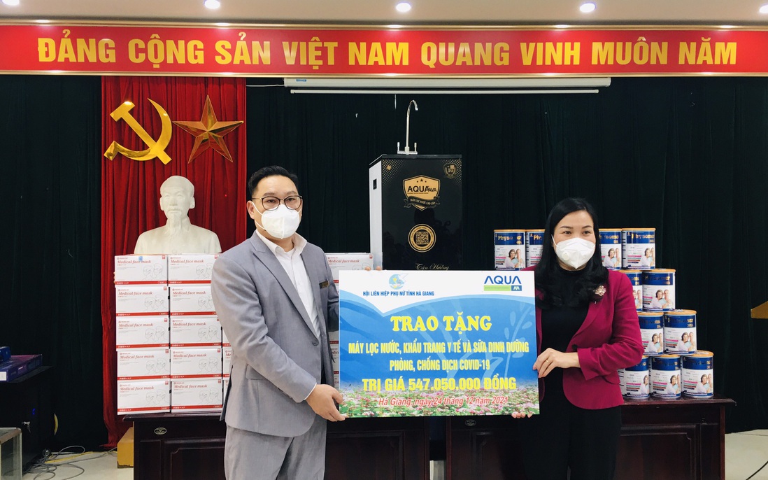 Hội LHPN tỉnh Hà Giang tiếp nhận gói hỗ trợ phòng chống dịch Covid-19