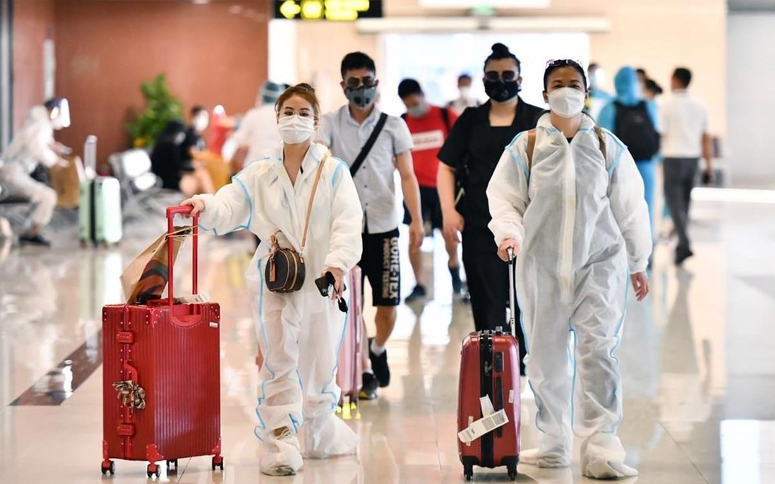 Việt Nam có ca nhiễm Omicron đầu tiên là 1 hành khách từ Anh về sân bay Nội Bài 