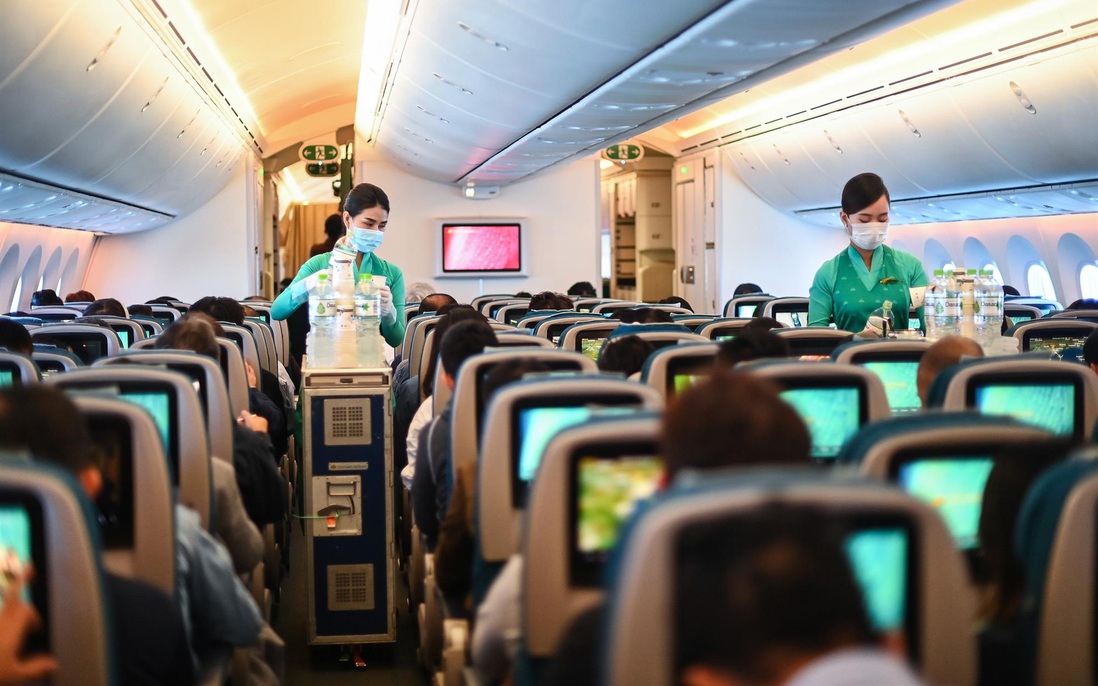 Hành khách bay từ Hà Nội đến các tỉnh phía Nam phải khai báo y tế online thế nào?