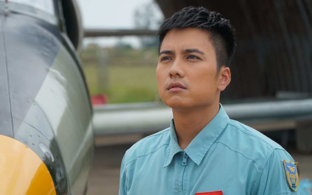 Thanh Sơn đóng vai phi công trong phim chiếu Tết “Yêu hơn cả bầu trời”