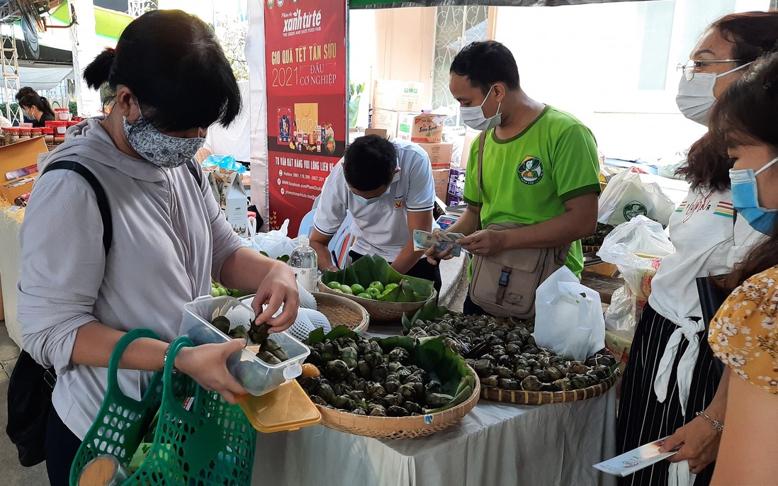 Các loại nông đặc sản hội tụ tại phiên chợ Tết xanh - quà Việt