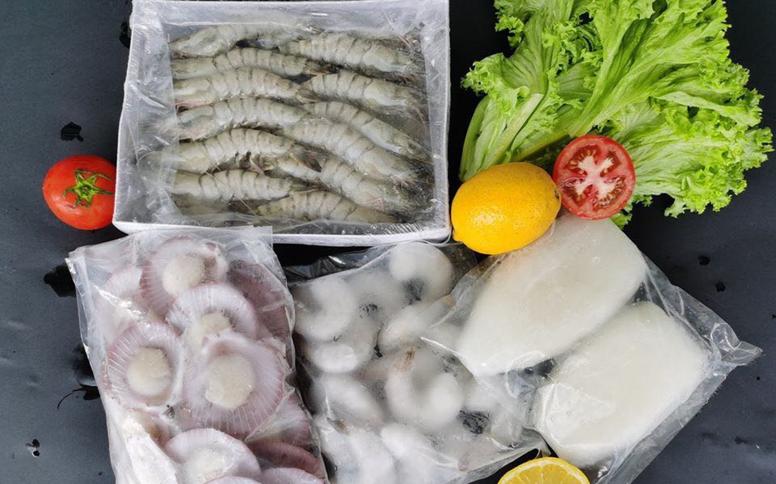 Xử lý thực phẩm tươi sống, đóng gói hải sản đúng cách trong mùa dịch Covid-19