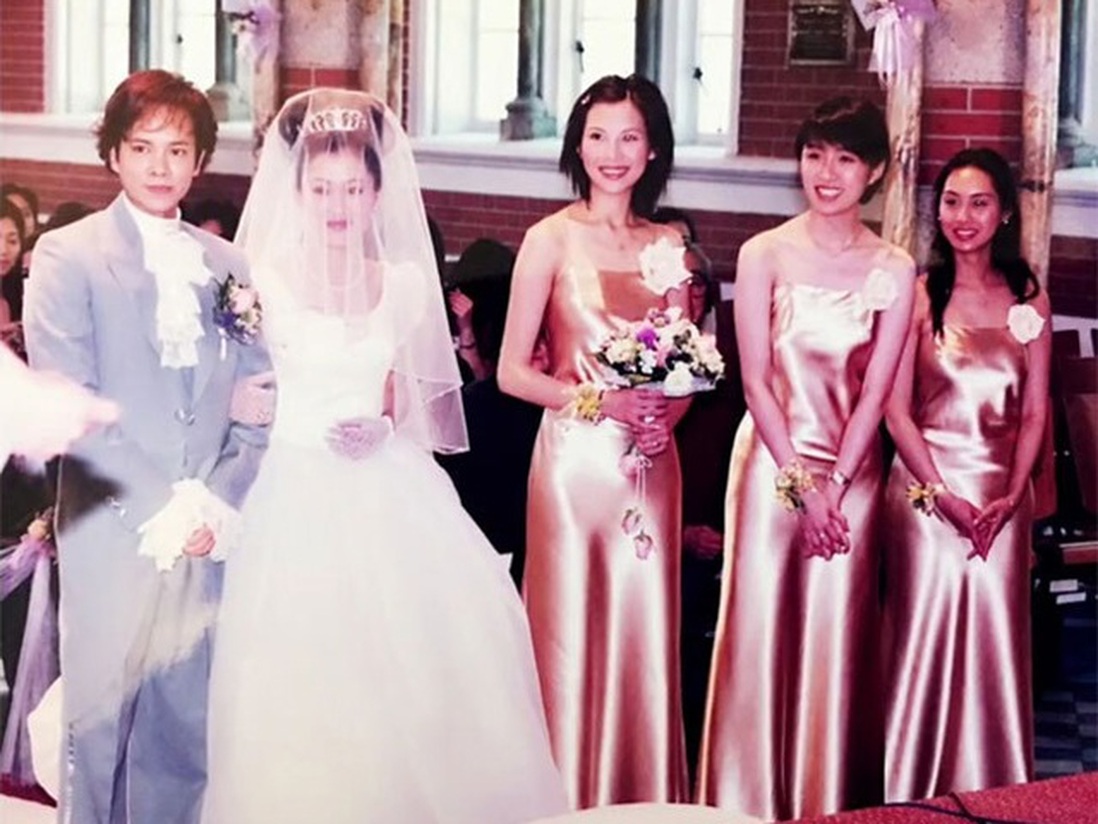 Kỷ niệm ngày thành hôn, "Chúc Anh Đài" Lương Tiểu Băng đăng ảnh cưới năm 2000