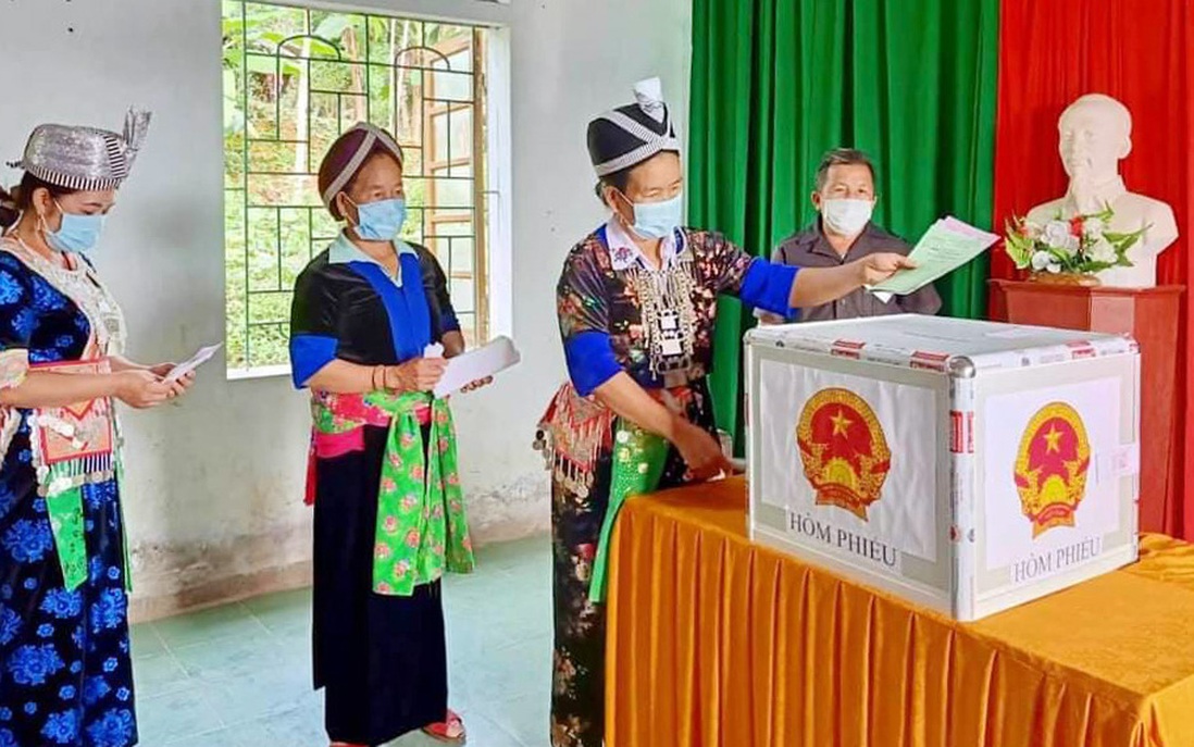 Hơn 42 nghìn cử tri dân tộc thiểu số ở Nghệ An náo nức đi bầu cử sớm