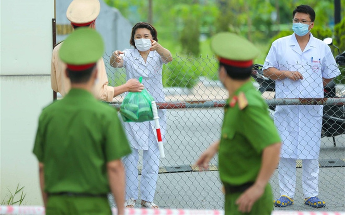 Hà Nội: Phong tỏa Khoa Truyền nhiễm, Bệnh viện Thạch Thất vì có ca nhiễm Covid-19