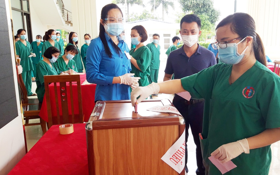 Hình ảnh bầu cử đặc biệt tại tâm dịch Bắc Giang