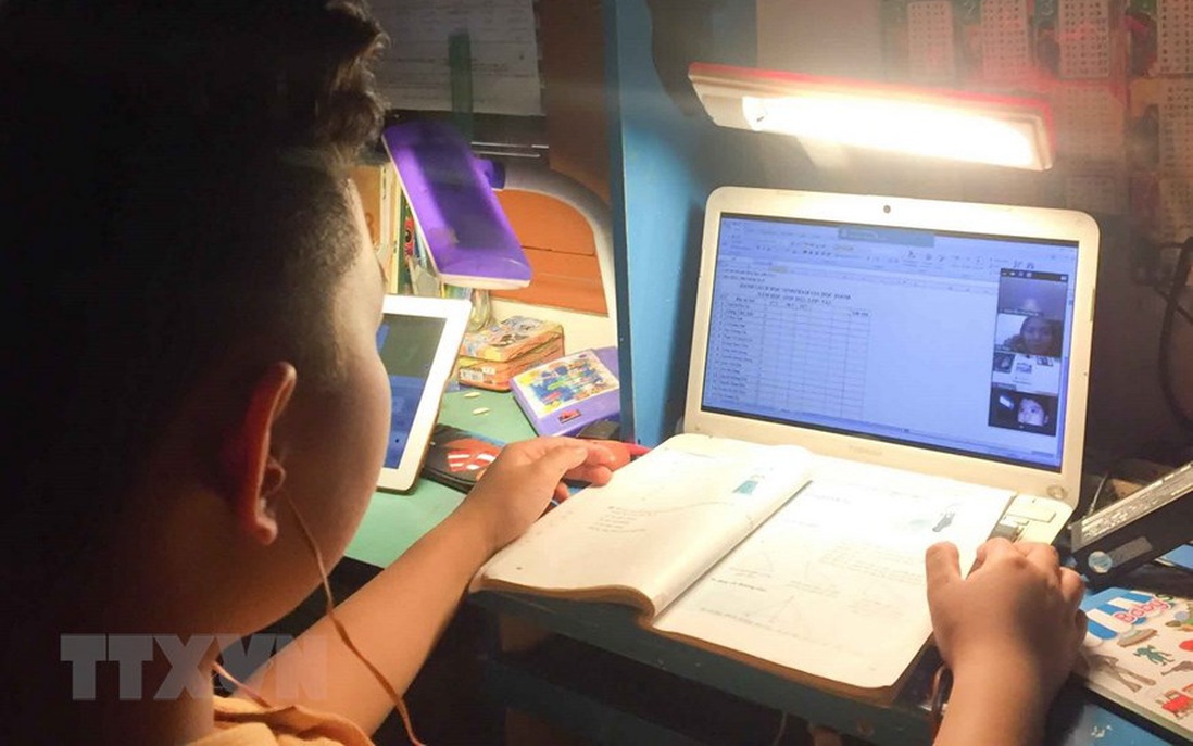 Hà Nội: Học sinh học trực tuyến, kiểm tra đánh giá định kỳ trực tiếp