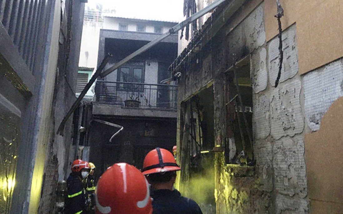 Vụ cháy làm 8 người chết ở TPHCM: Người duy nhất sống sót trong căn nhà bị cháy hiện ra sao?