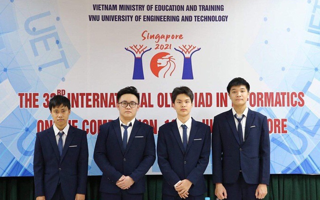 Học sinh Việt Nam đoạt 4 Huy chương Bạc Olympic Tin học Quốc tế 2021