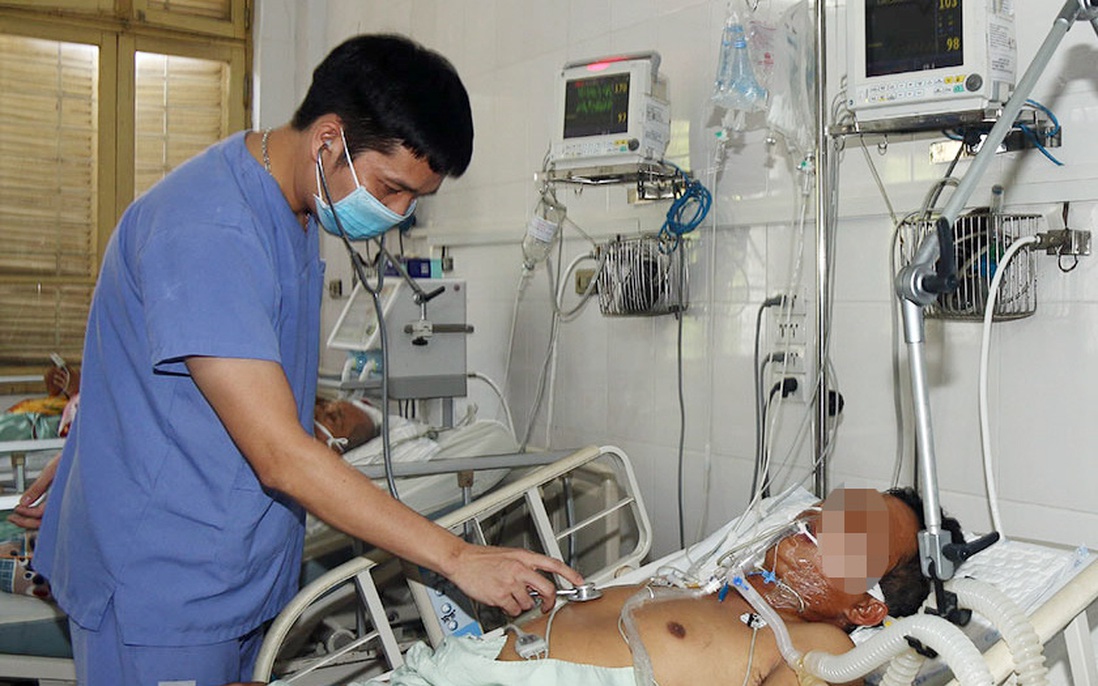 1 trường hợp ở Hà Nam tử vong do nắng nóng, chuyên gia hướng dẫn cách sơ cứu sốc nhiệt